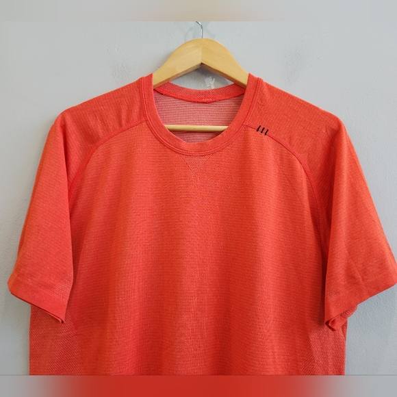 Lululemon Metal Vent Tech Orange Shirt Short Sleeve Athletic Workout Men's Large - Picture 2 of 7